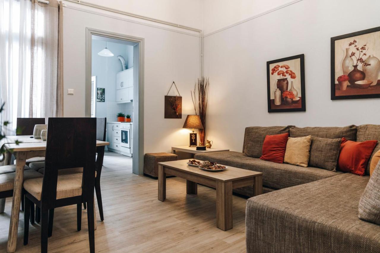 Monastiraki-Psiri, Old Town, 3-Bdr Apt, Sleep 6-10P, Spacious Court Yard Афины Экстерьер фото