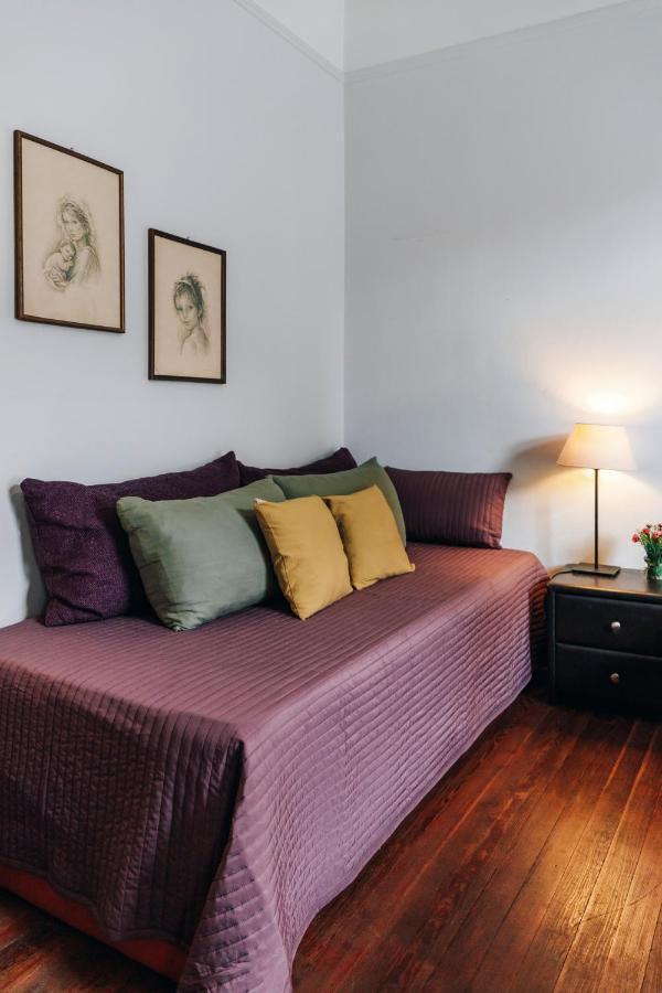 Monastiraki-Psiri, Old Town, 3-Bdr Apt, Sleep 6-10P, Spacious Court Yard Афины Экстерьер фото