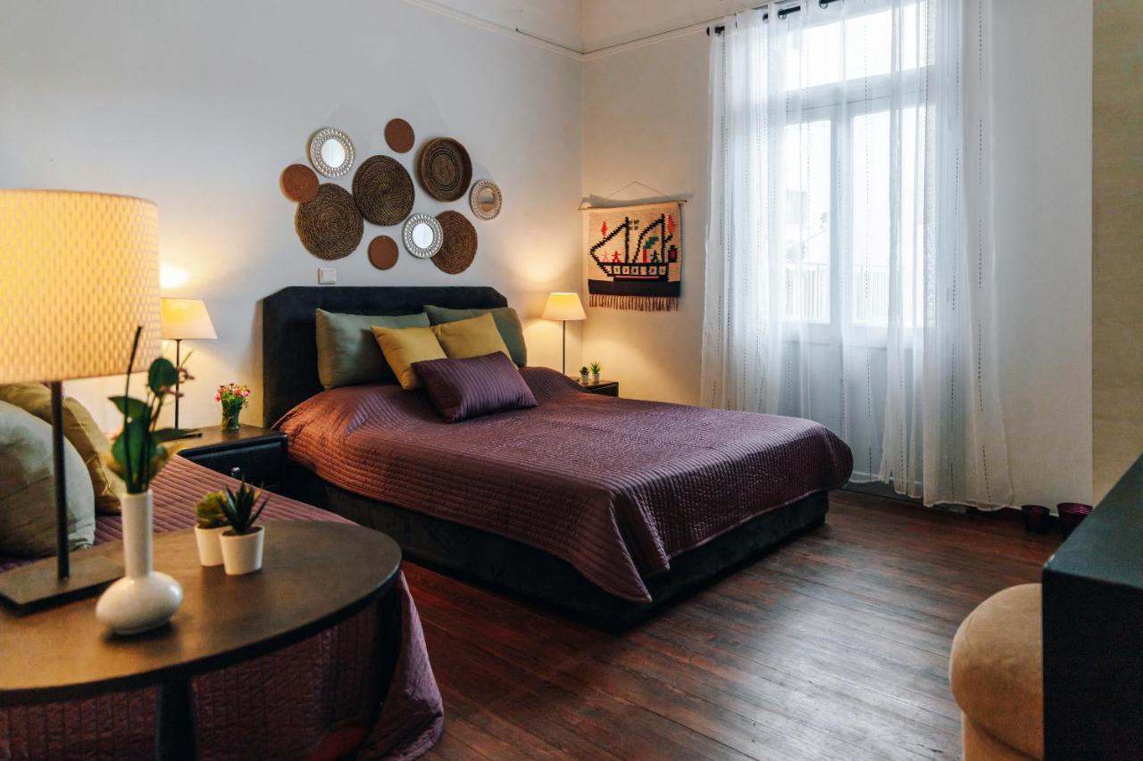 Monastiraki-Psiri, Old Town, 3-Bdr Apt, Sleep 6-10P, Spacious Court Yard Афины Экстерьер фото